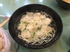 鲜肉小馄饨-白玉兰小吃(新村路店)