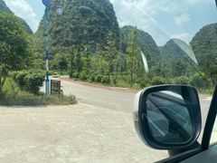 -高荡千年布依古寨旅游景区