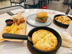 -必胜客(华南摩尔店)