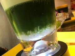 抹茶酒酿奶盖-茶是一枝花泡茶店