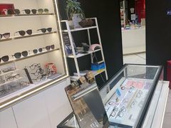 -沫芮眼镜·蔡司·依视路·尼康明月(环创店)