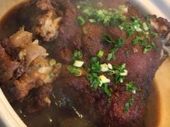 -老码头黑皮肘子锅包肉(文政街店)