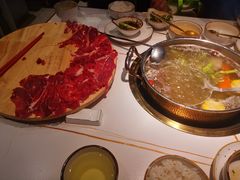 -牛人日志·鲜牛肉骨汤火锅(万科里瑧店)