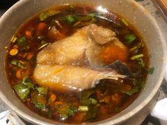 -肖肖酸萝卜鱼火锅(总店)