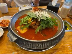 -喇喇排骨火锅·传统韩式脊骨汤(望京西园总店)