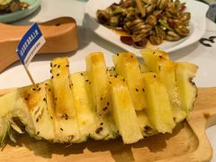 -嗨辣小聚·盘锦河蟹·海鲜烧烤龙虾(盘锦十年好店)