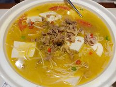 -满江红四季餐厅 · 国家五钻级酒家(新纪元大酒店店)