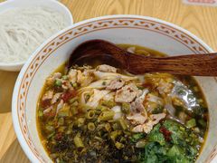 老长沙手工土猪肉粉-三两粉(莲塘华润万家店)
