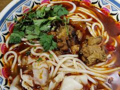 -鑫花溪牛肉米粉(人民广场店)