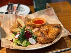 -JINNS锦时 steak&pizza(浸信会礼拜堂旧址店)