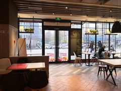 大堂-肯德基(宝利丰店)