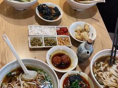 -龙记桂林米粉(财满街店)