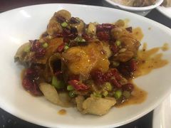 -小锅饭豆腐馆(建大店)
