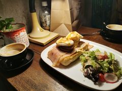 -The Daily Fix Cafe