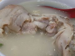 -雷祖芳老妈蹄花店