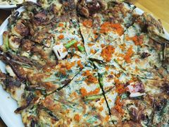 海鲜饼-亲昵春川鸡排(韩国美食街店)