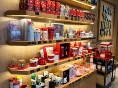 零售区-星巴克(北京广渠门名敦道店)