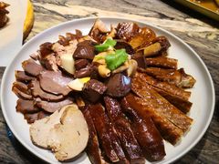 潮汕卤水狮头鹅八珍-品小馆