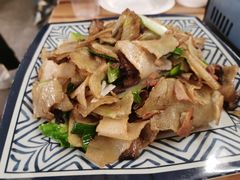 -霄汉牛三鲜湖北砂锅菜(万松园2店)