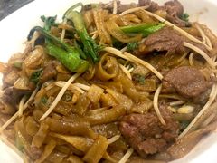 大排档炒牛河-粤·向群饭店(龙津东路总店)