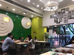 大堂-佰搭果·广式茶餐厅(西华路店)