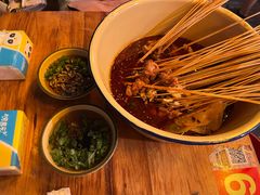 -拈签一笑黄牛肉辣卤串串