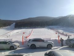 -五家山森林公园滑雪场