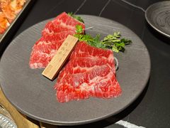 -山川小町·极番烧肉(新地假日广场店)