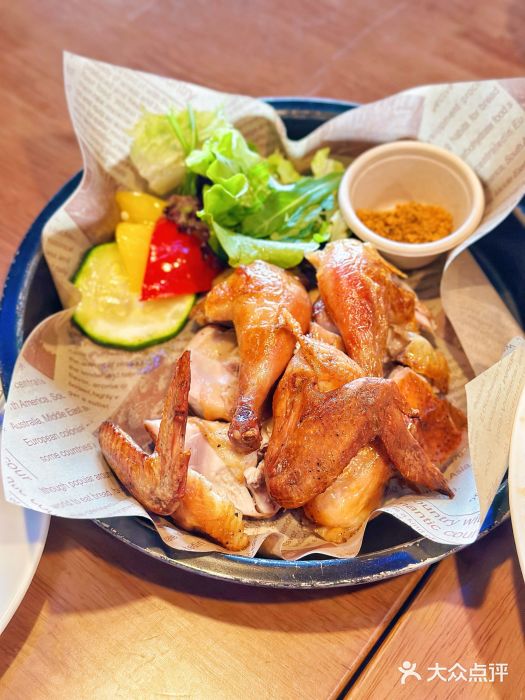 娱刻cafe groove秘制烤春鸡图片