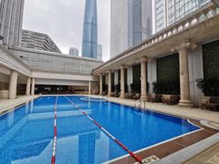 -富力丽思卡尔顿酒店健身中心