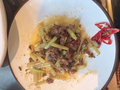 -潮界(LU·ONE凯德晶萃广场店)