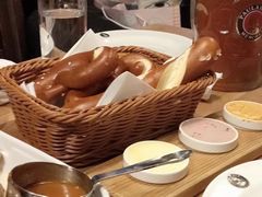 面包及酱-普拉那啤酒坊Paulaner(凯宾斯基饭店)