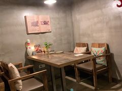 -HIGH FIVE哈福手工汉堡(桂林路店)