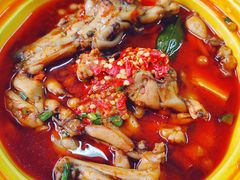 -蛙两只美蛙鱼头火锅(恒茂店)