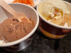 哈根达斯-钱小奴海鲜自助黑金店(杭州滨江龙湖店)