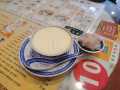 -广信牛奶甜品世家(台东店)