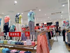 -优衣库(洛阳中州万达广场店)
