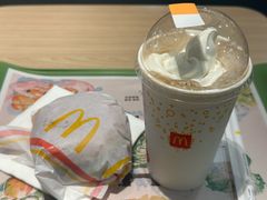 -麦当劳(轻轨曹杨路店)