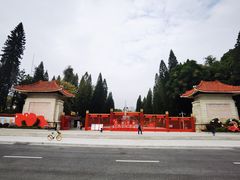 -英雄广场