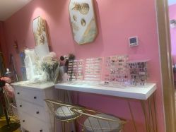 -米小兔美甲美睫