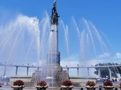 -人民防洪胜利纪念塔