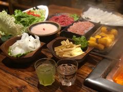 -老牌坊云南鱼豆花火锅(爱建店)