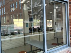 -上汽荣威体验中心(徐汇东安路店)