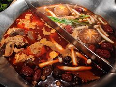 台式麻辣锅-湊湊火锅·茶憩(杭州湖滨银泰in77店)