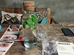 -HIGH FIVE哈福手工汉堡(桂林路店)