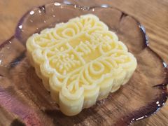 -光海书局(南京东路第一百货店)