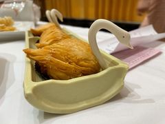 榴莲千丝酥-稻香酒家·34年老字号·港式粤菜(汉街店)
