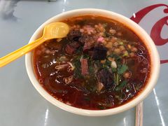 -鸿通城购物中心