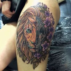 -Black Tattoo Studio