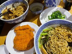 -沪西老弄堂面馆(定西路店)